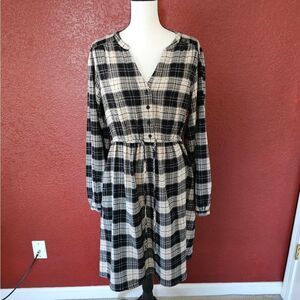 Knox Rose Black and White Long Sleeve V-Neck Sundress